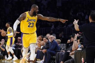 队在赛场上 队在赛场上