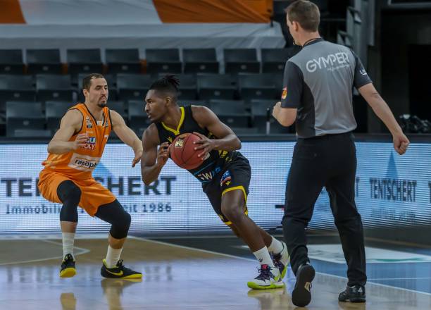 在对阵爵士 在对阵爵士